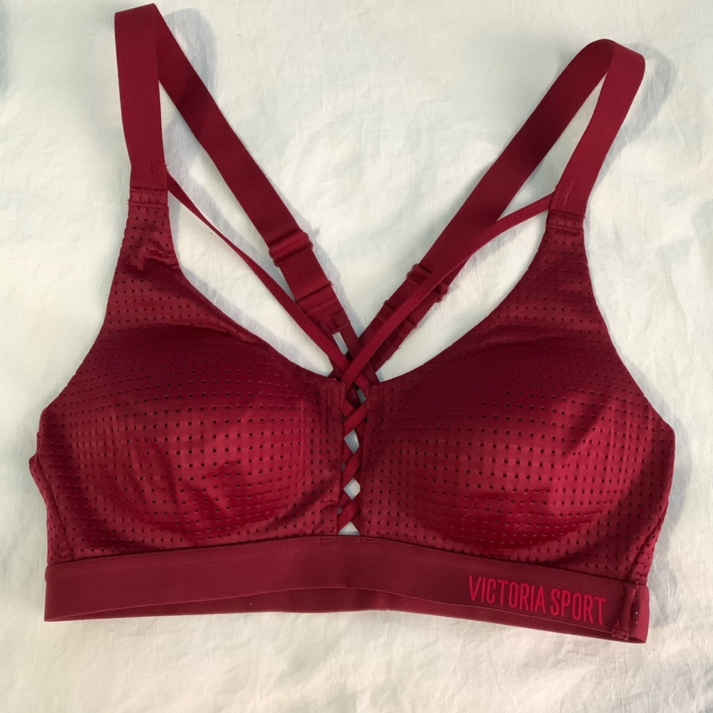 Victoria’s Secret 32B Maroon Cross-back Sports Bra